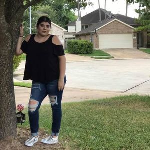 Meet your Posher, Alyssa